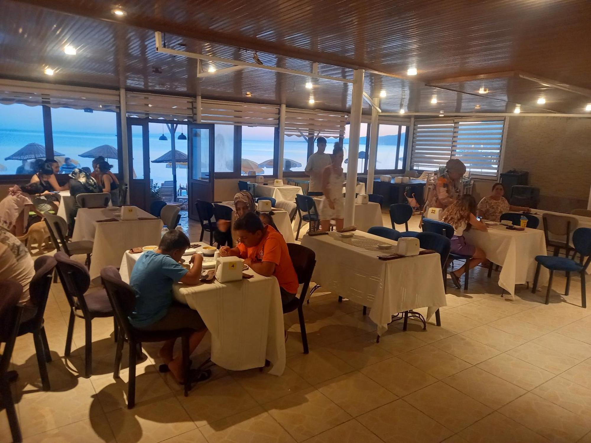 Paradise Hotel Akcay エドレミト エクステリア 写真